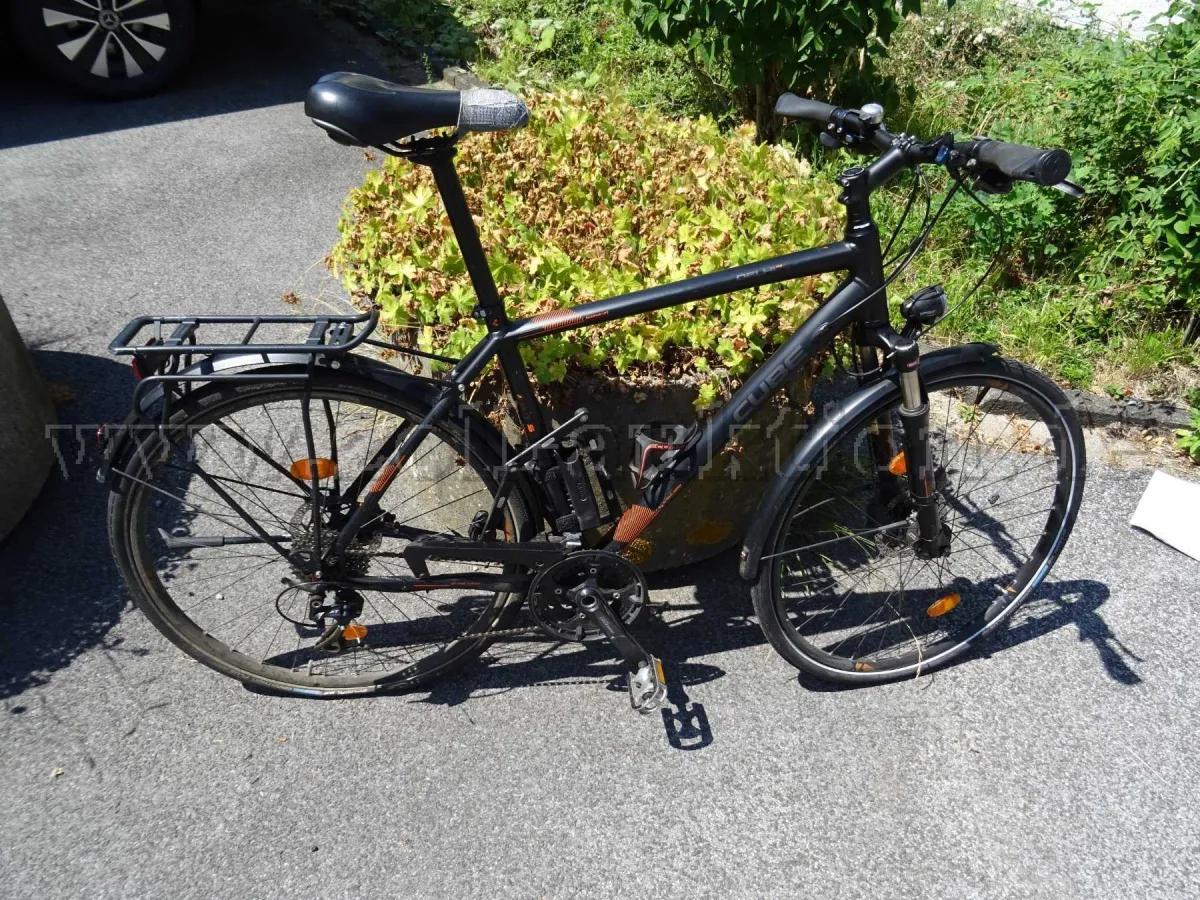 1 bicycle Cube Delhi Pro 28 inch, black