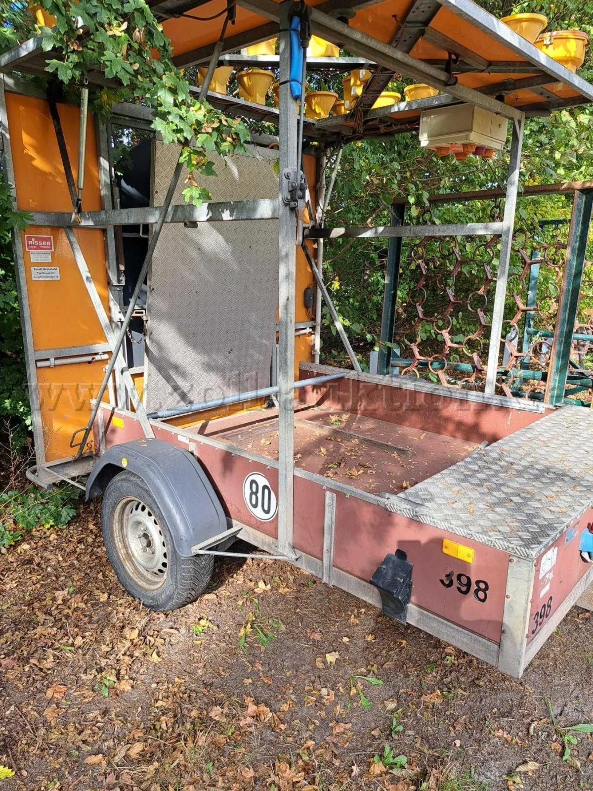 1 mobilna tablica zaporowa Nissen A2 (uszkodzona elektronika sterująca)
