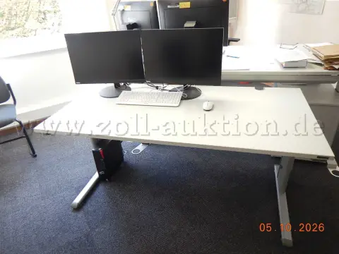 1 desk Reiss light grey