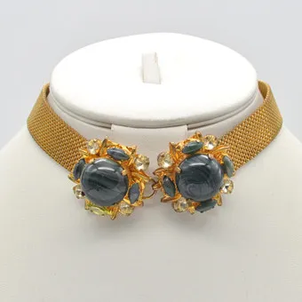 Mesh necklace, gold-plated, with glass insert, 20th century.