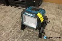 MAKITA电池灯