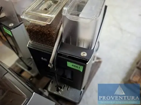 Automatický kávovar MELITTA Cafina XT4 rok výroby 2022