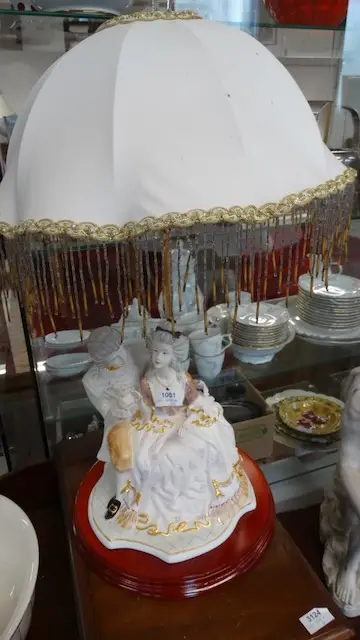 1 lampa stołowa z porcelany "Paar"