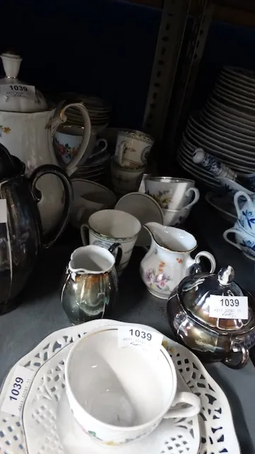 1 lot porcelánových dílů