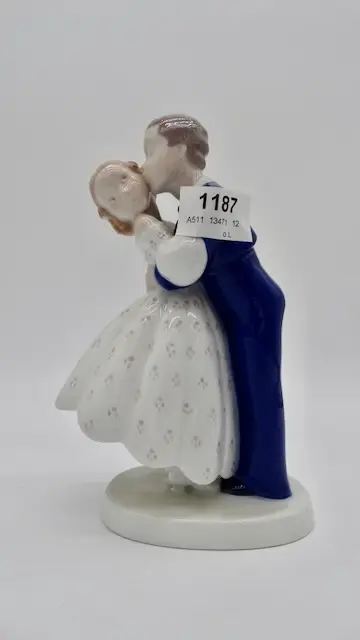 1 figurine « Baiser » B et G