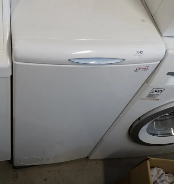 1 стиральная машина Whirlpool