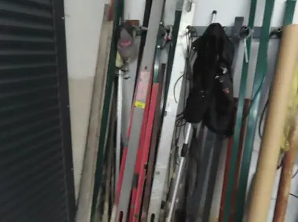 4 libele, različite izvedbe, 1 aluminijska letva, oko 2 m