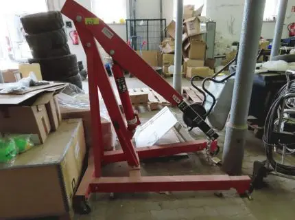 1 atölye vinci, marka DEMA, tip WK 3 MH, taşıma kapasitesi: 3.000 kg, kendi ağırlığı 112 kg, seri no. 37924-0520-0016, üretim yılı 2020