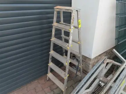 1 aluminijska sklopiva ljestve, 5 stepenica
