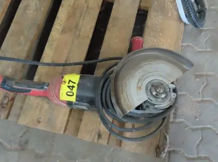 1 جلاخة زاوية بمقبضين، ماركة Flex، طراز L2100، 2,100 واط، قطر القرص الأقصى 230 مم، الرقم التسلسلي 604721، سنة الصنع 04/2019