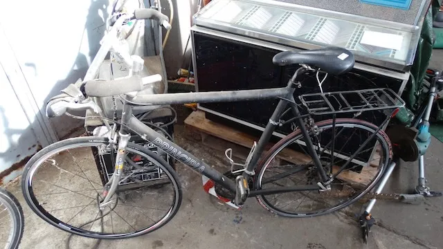 2 bicycles