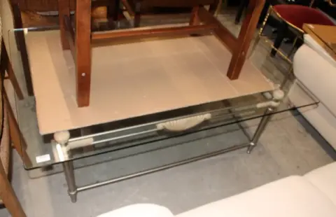 1 table en verre