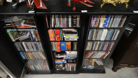 1 lot of CDs