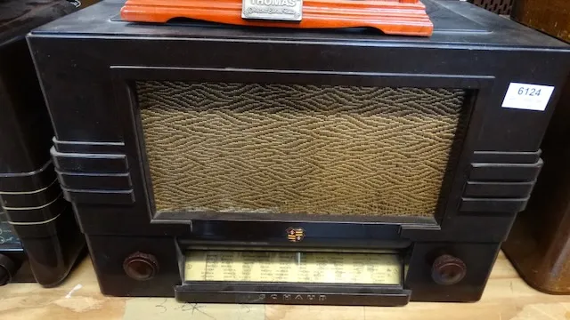 1 old radio