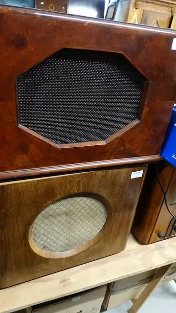 2 old speakers