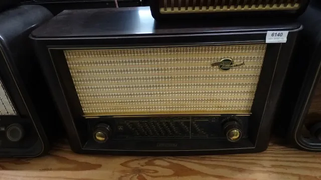 1 старое радио