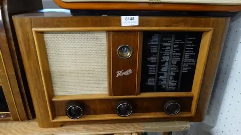 1 old radio