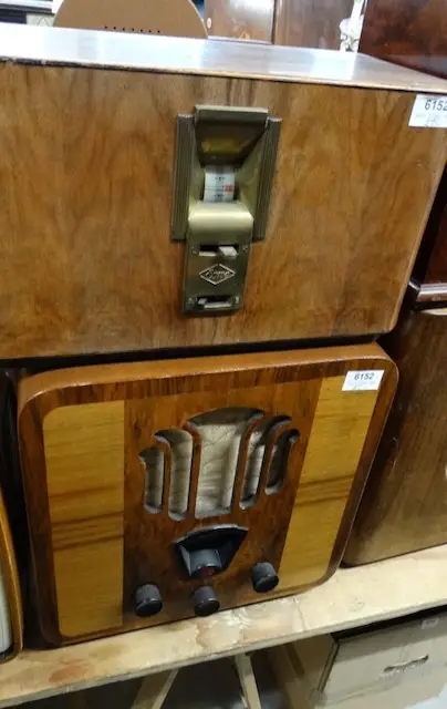 2 old radios