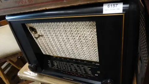 1 old radio