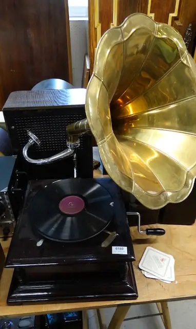 1 gramophone