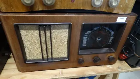 1 old radio