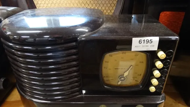1 old radio