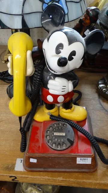 1 starý telefon "Mickey Mouse"