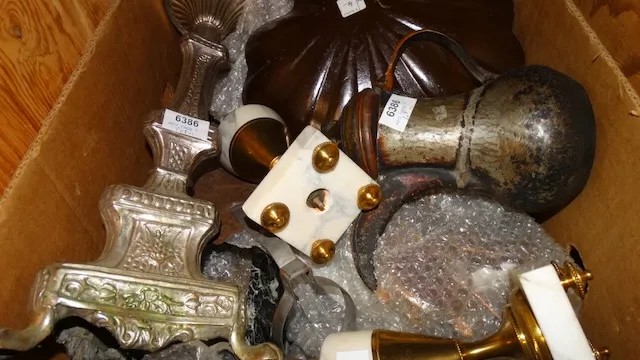1 lot de pièces diverses