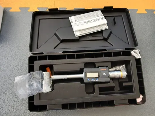 Mitutoyo - 3-point internal micrometer