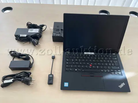 10 x लैपटॉप Lenovo ThinkPad X280 (12.5"/31.75 सेमी) विभिन्न सहायक उपकरणों सहित