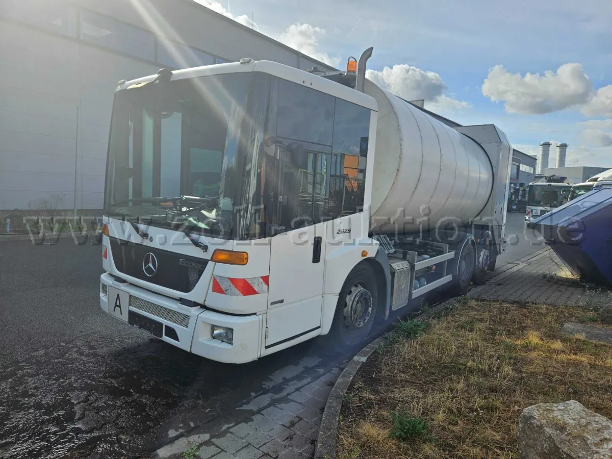 1 popelářský vůz Mercedes-Benz Econic, nástavba Faun-Rotopress / vadný, nepojízdný