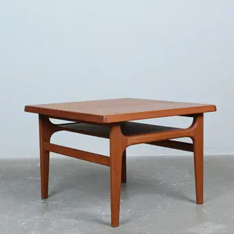 NIELS BACH для Moelfabrik Randers, журнальный столик, тик, 1960-е, Дания.