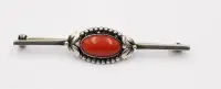 Brosche, 830er Silber mit Koralle, 4,7gr., L-6cm