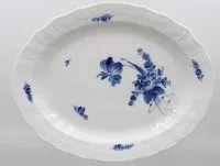 大椭圆形盘，Royal Copenhagen，蓝花，36 x 29厘米