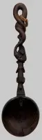 Stor træske, figurskåret, længde 46 cm