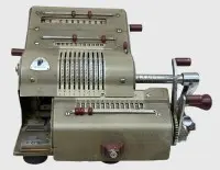 Brunswiga RK 13, mekanik büro hesap makinesi, 1950/60'lı yıllar, yükseklik 16 cm