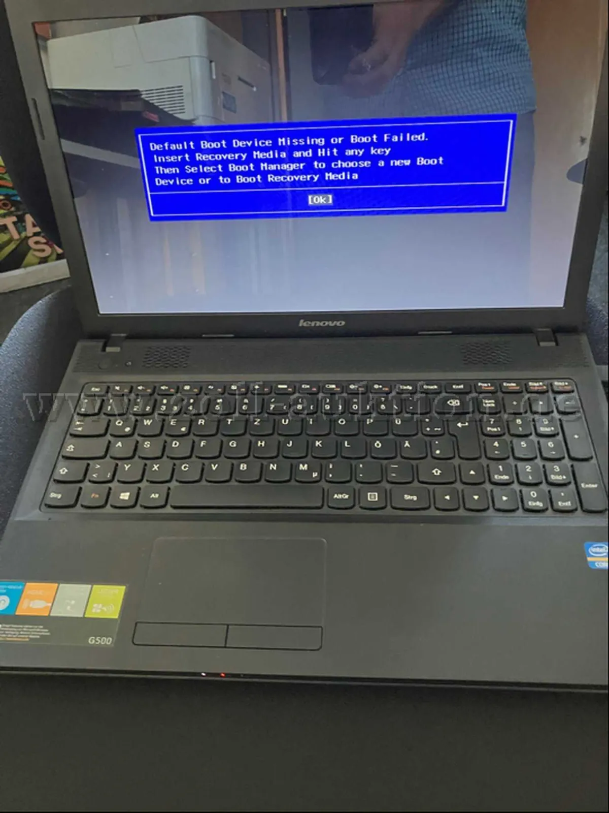 1 台 LENOVO G500 笔记本电脑,含电源,无操作系统(二手)
