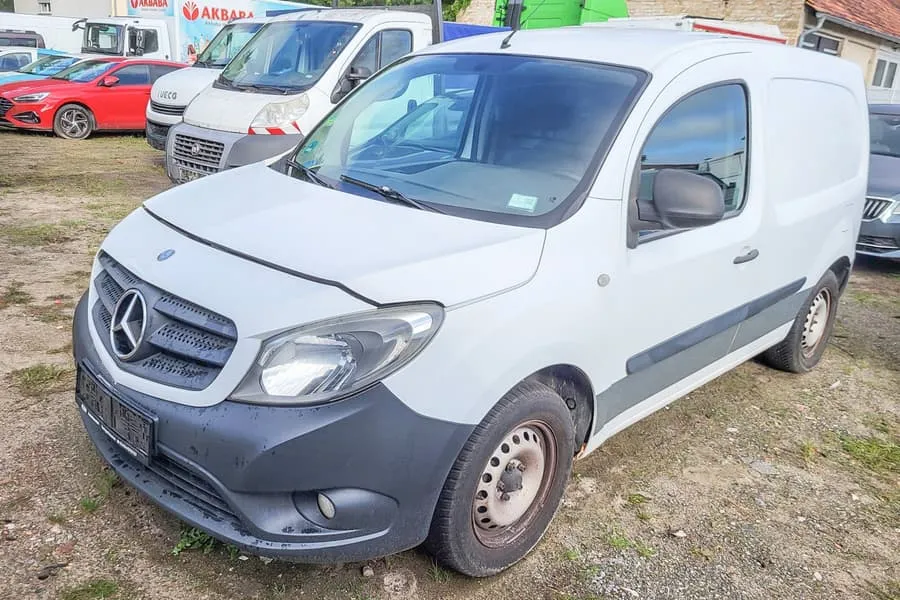 厢式货车 MERCEDES-BENZ Citan 108 CDI，不可行驶
