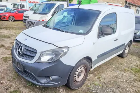 Furgón MERCEDES-BENZ Citan 108 CDI, no apto para circular