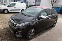 1 autoturism Peugeot