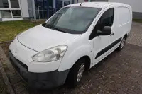 1 furgoneta Peugeot Partner