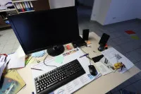 1 PC, marka Lenovo