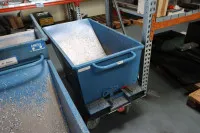 1 container basculant pentru așchii