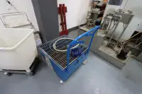 1 tavă mobilă de colectare a uleiului