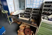 1 banc de lucru cu menghină