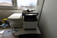 1 aparat multifuncțional