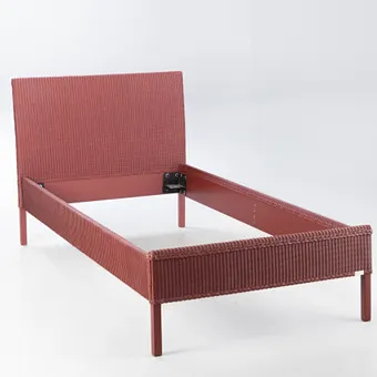 Lloyd Loom。一对床，意大利，20世纪下半叶（2件）。