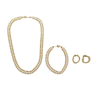 SCHMUCKSET, 4-TEILIG, COLLIER, ARMBAND UND OHRHÄNGER, 585 UND 333 GELBGOLD MIT ZUCHTPERLEN.