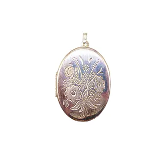 Medaljon, 925 sølv, graveret blomsterdekor.