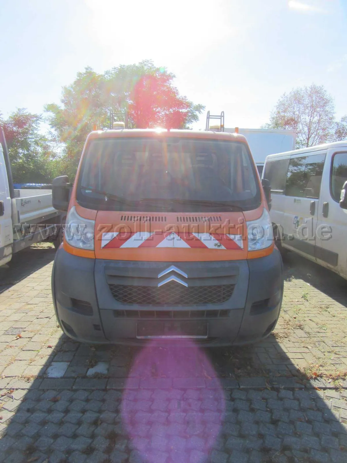 1 辆 Citroen Jumper 开厢式货车